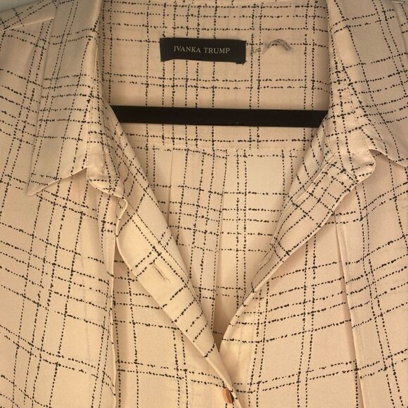Ivanka Trump Pastel Pink Button Down Blouse - Picture 3 of 11